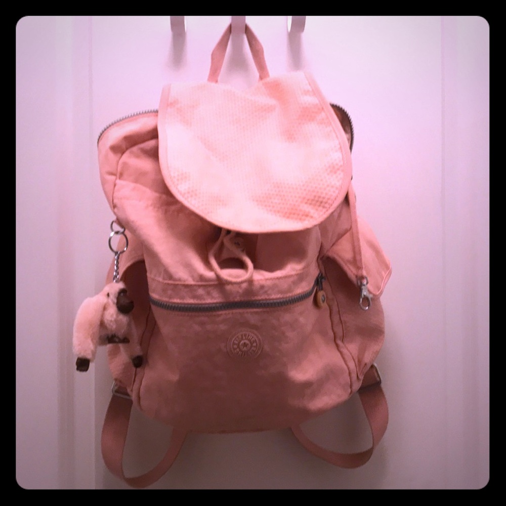 Medium size Kipling bookbag!